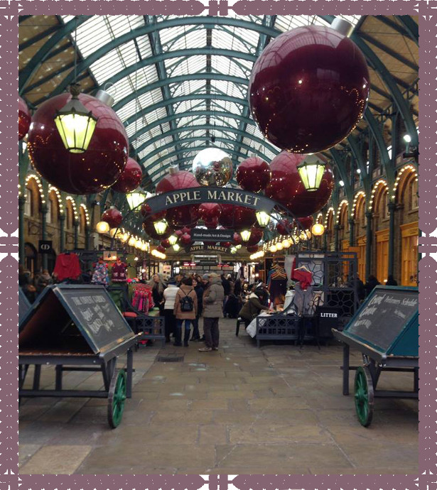 Noel süsleriyle Covent Garden