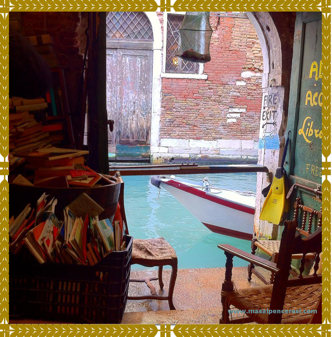 Acqua Alta Book Shop- Venedik'te Bir Kitapci-Acqua Alta